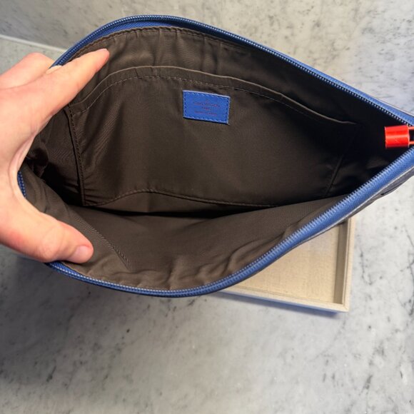 Louis Vuitton Monogram Apollo Pochette - Picture 5 of 8